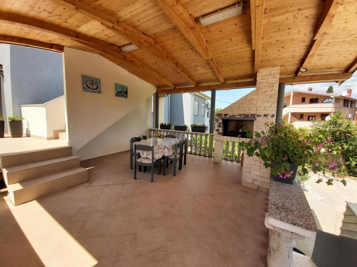 Apartman Ana Штинян Екстер'єр фото