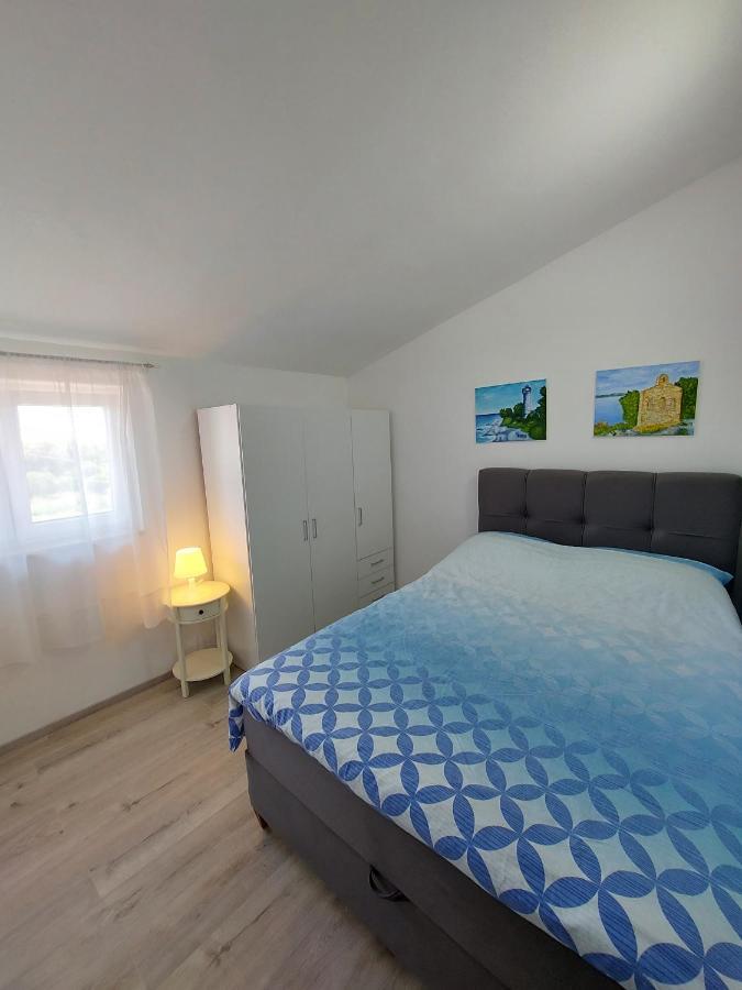 Apartman Ana Штинян Екстер'єр фото