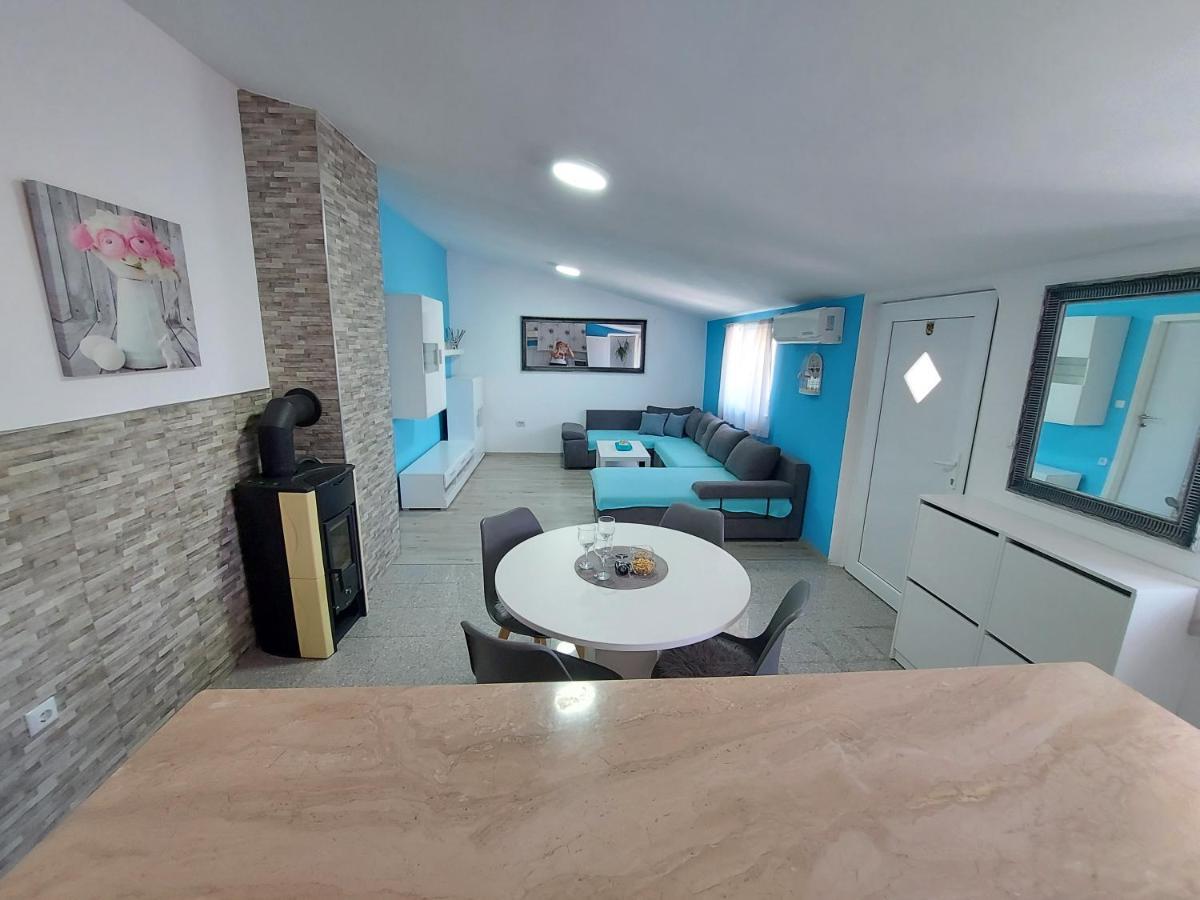 Apartman Ana Штинян Екстер'єр фото