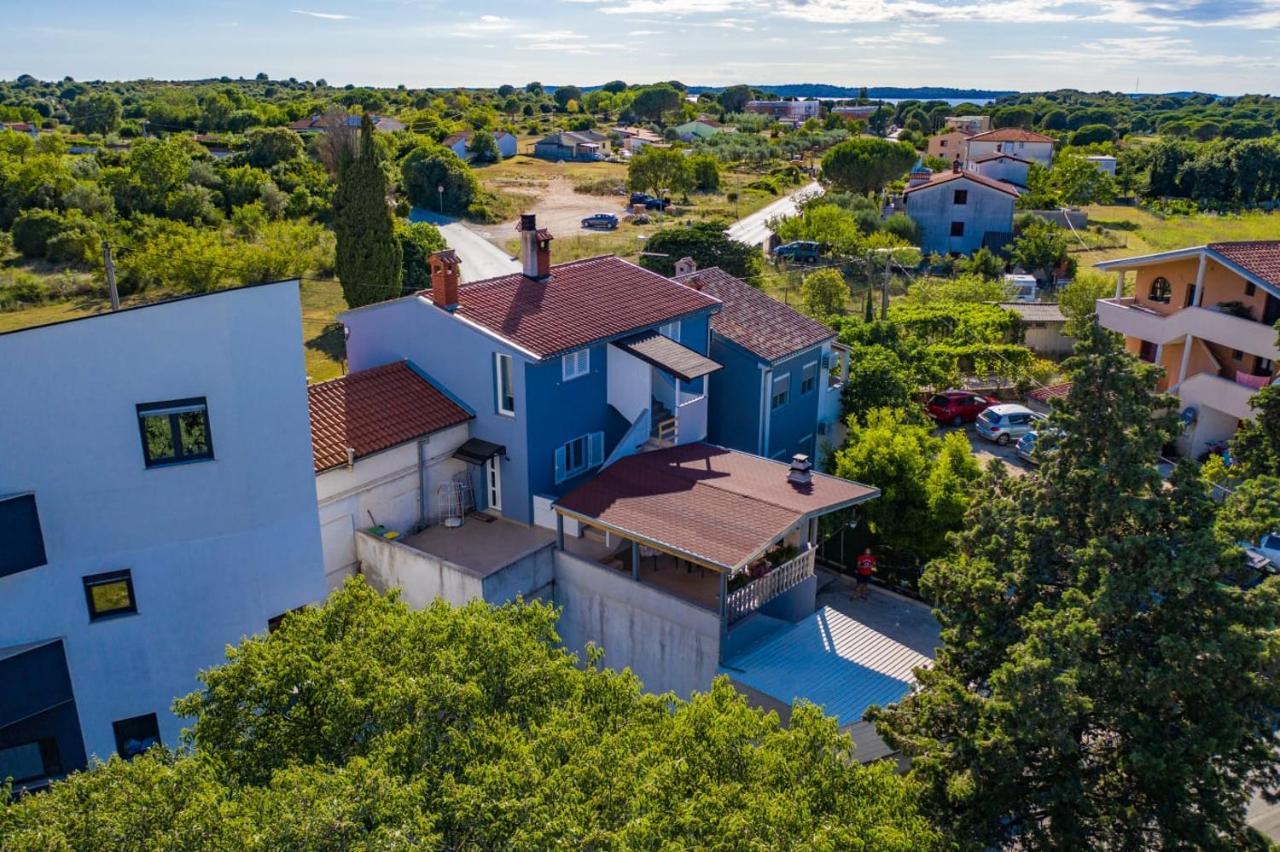 Apartman Ana Штинян Екстер'єр фото