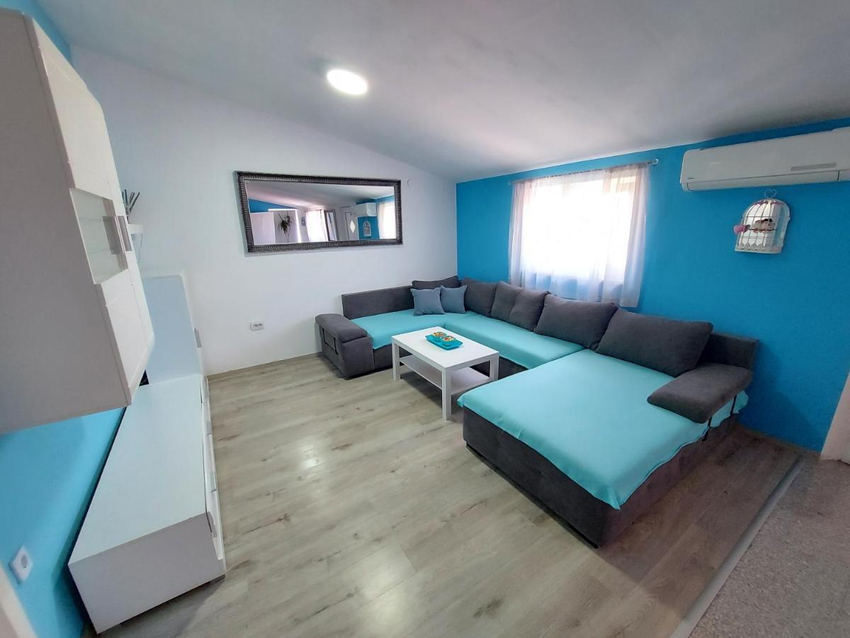 Apartman Ana Штинян Екстер'єр фото